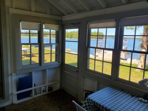 Rogers Cottage on water front Rowley’s Bay