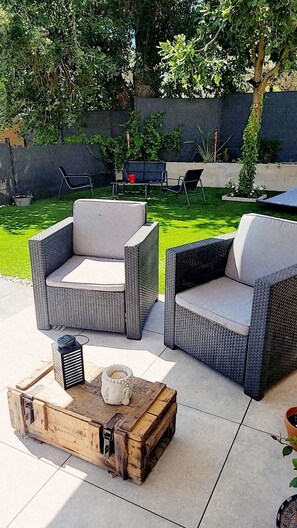 Terrace/patio - Luxury apartment in residence with swimming pool (Aubagne)