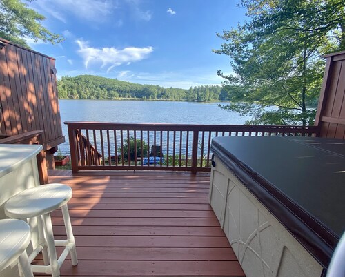 Lakeview Cozy Cottage • Hot Tub • Fireplace • Fish • Ski 30min