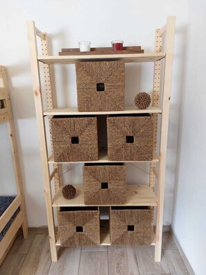 Caja de seguridad en la habitación, wifi gratis y ropa de cama 