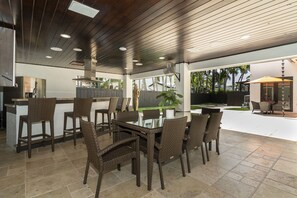 Outdoor dining