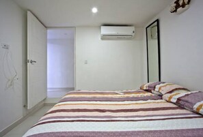 2 bedrooms, individually decorated, individually furnished