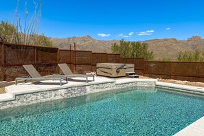 Pool - Gorgeous private home w/ private pool & hot tub, large yard & amazing views (Tucson)