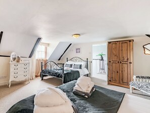 6 chambres, Wi-Fi gratuit, draps fournis
