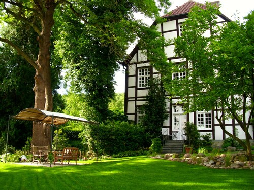 Giebelkemenate altes Pastorat in Stromberg