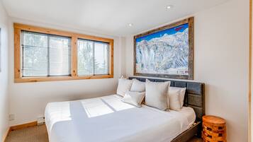 2 chambres, fer et planche Ă repasser, Internet gratuit, draps fournis