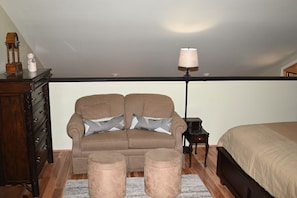 2 habitaciones, escritorio, wifi gratis y ropa de cama