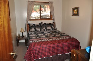 3 bedrooms, bed sheets