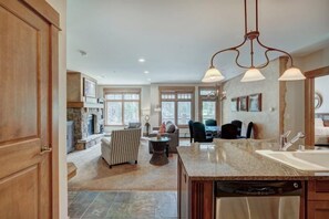 公寓客房 (Lone Eagle 2 Bedroom Condo) | 外觀