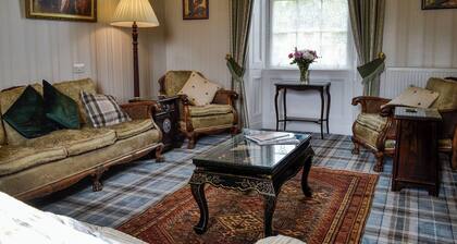 3 bedroom accommodation in Castle Douglas