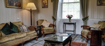 3 bedroom accommodation in Castle Douglas
