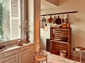 Fridge, microwave, oven, dishwasher - La Maison de Léon & Lulu Cottage de Caractère sur la Route des Vins de Bourgogne (Fley)