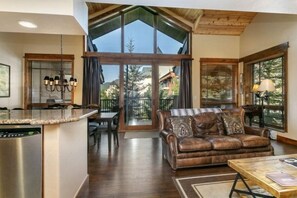 Appartamento (3 Bedroom in Lionshead Village at The) | Esterni