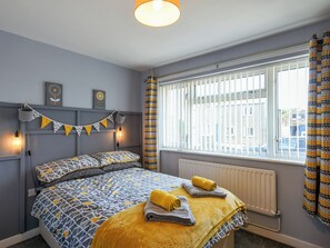 3 bedrooms, free WiFi, bed sheets