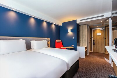 Holiday Inn Express Fleet by IHG