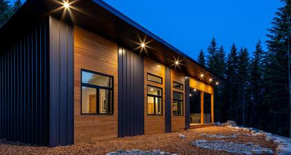 Red Fox Lodge, 2 bedroom, 2 bathroom with Hot Tub