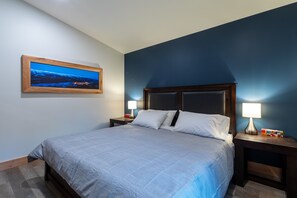 2 chambres, fer et planche à repasser, lit parapluie, Wi-Fi gratuit