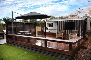 Terrace/patio - Avo Inn escape the mundane relax and replenish (Whakamārama)