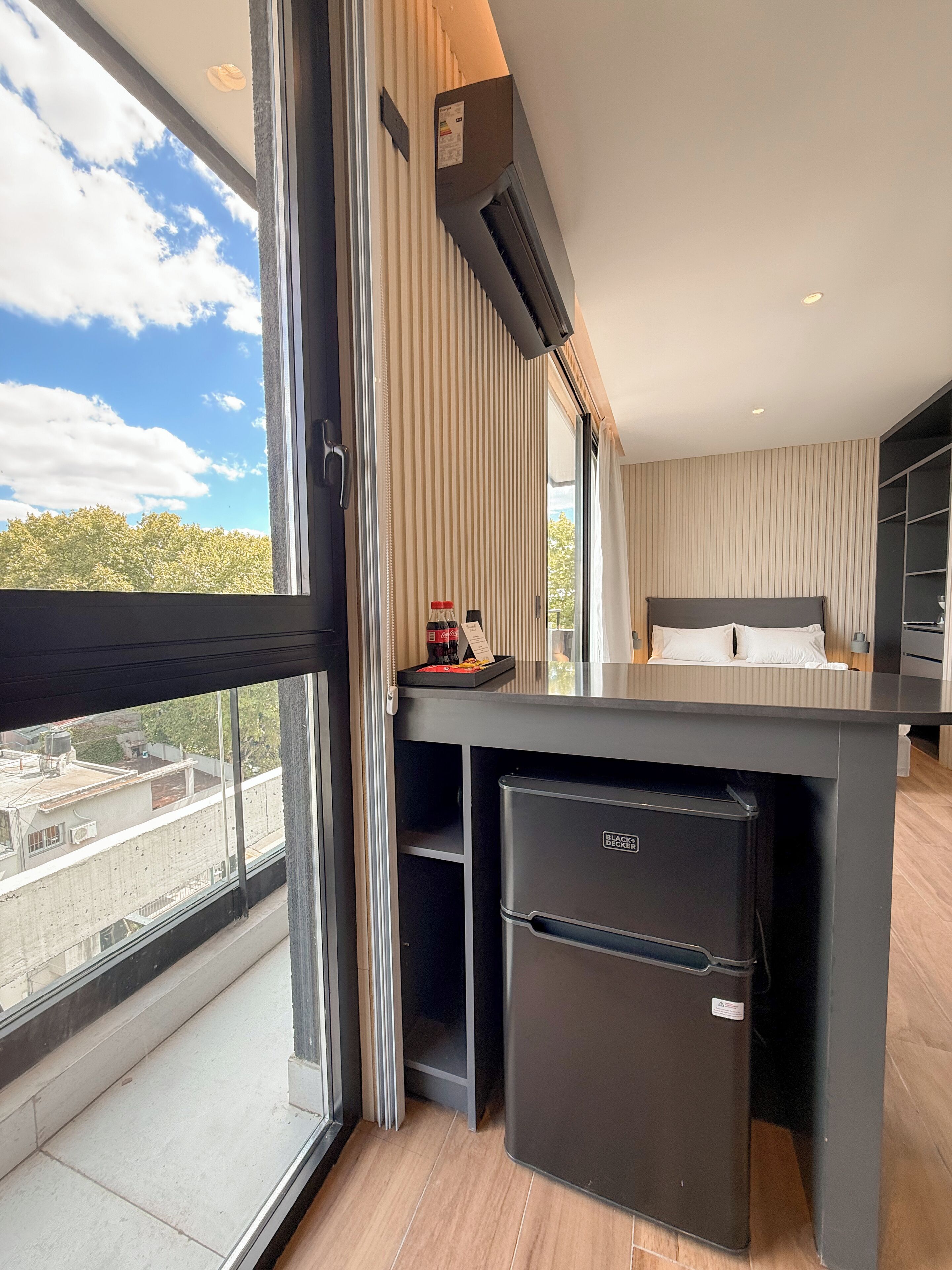 Studio Suite (5) | Private kitchen | Fridge, microwave, oven, stovetop