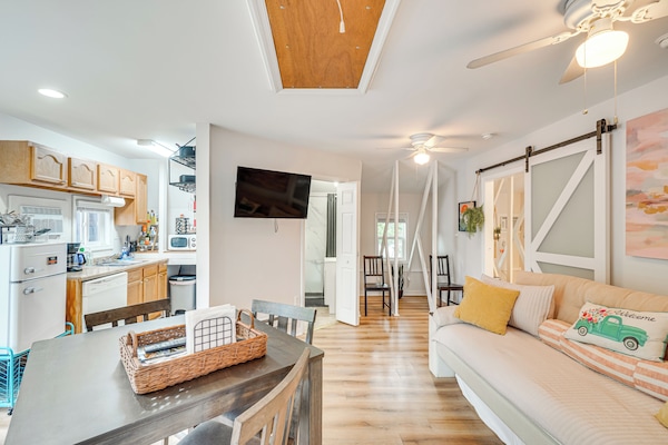 Brunswick Vacation Rental | 1BR | 2BA | Stairs Required to Access | 550 Sq Ft