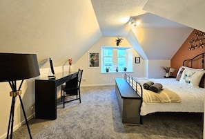 Apartment | Premium bedding, free WiFi, bed sheets