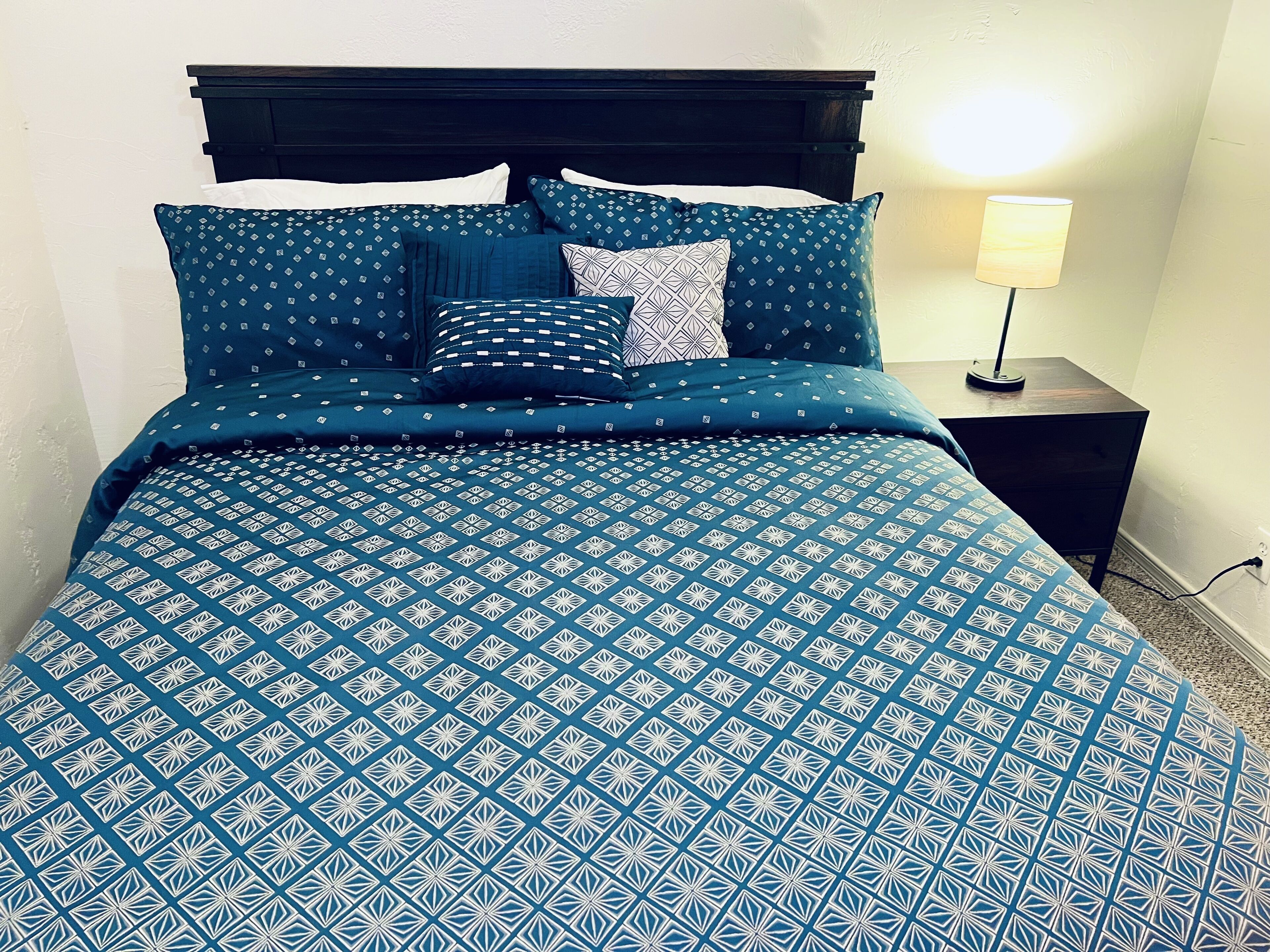 3 slaapkamers, een bureau, een strijkplank/strijkijzer, gratis wifi