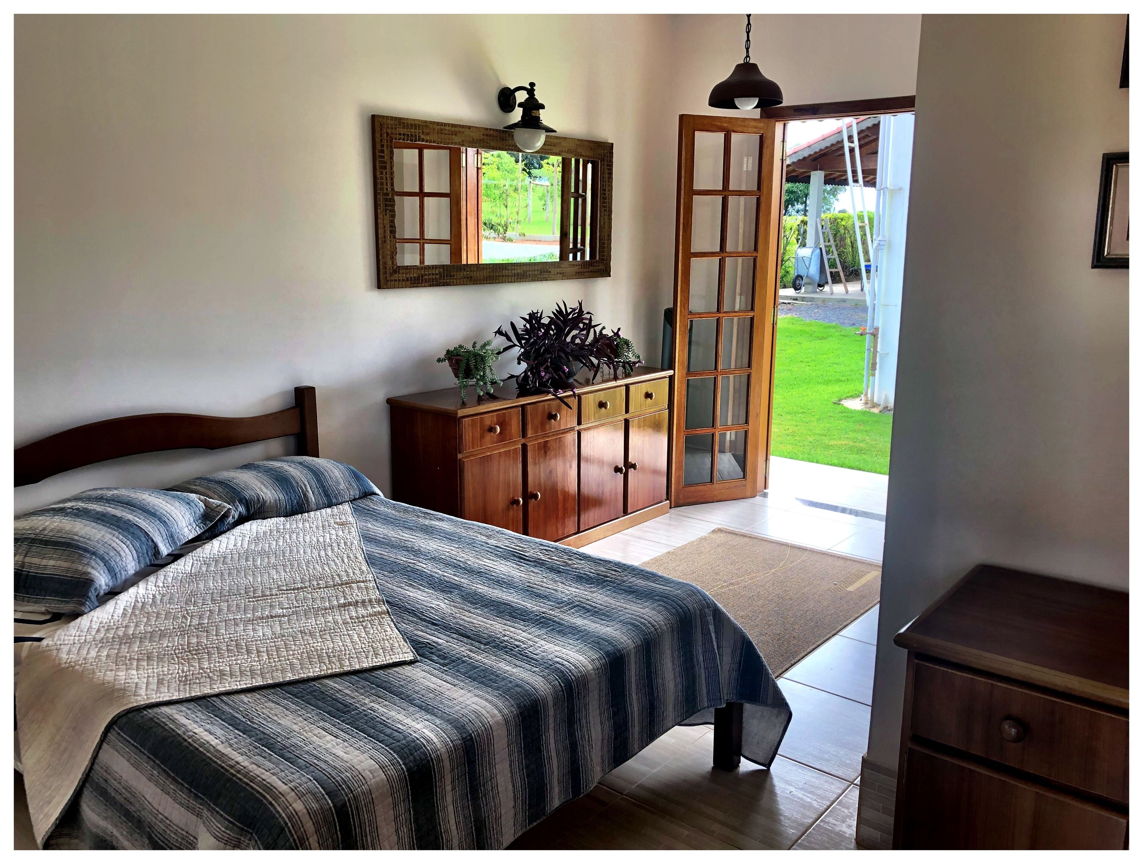 13 sovrum, skrivbord, strykjärn/strykbräda och gratis wi-fi