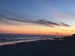 Beach nearby, sun-loungers, beach towels