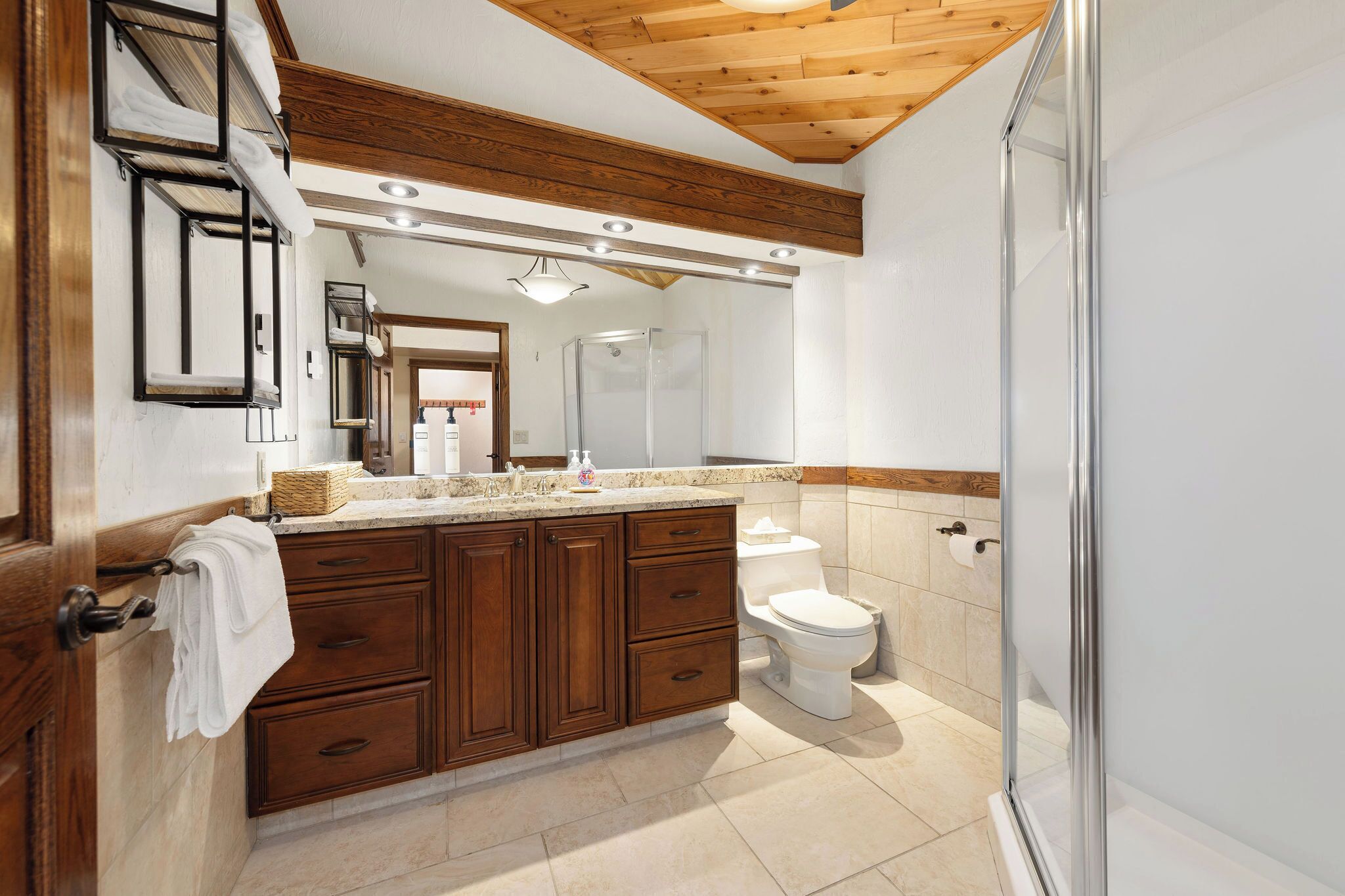 olympic suite | 1 bedroom, individually furnished, iron/ironing board, free wifi