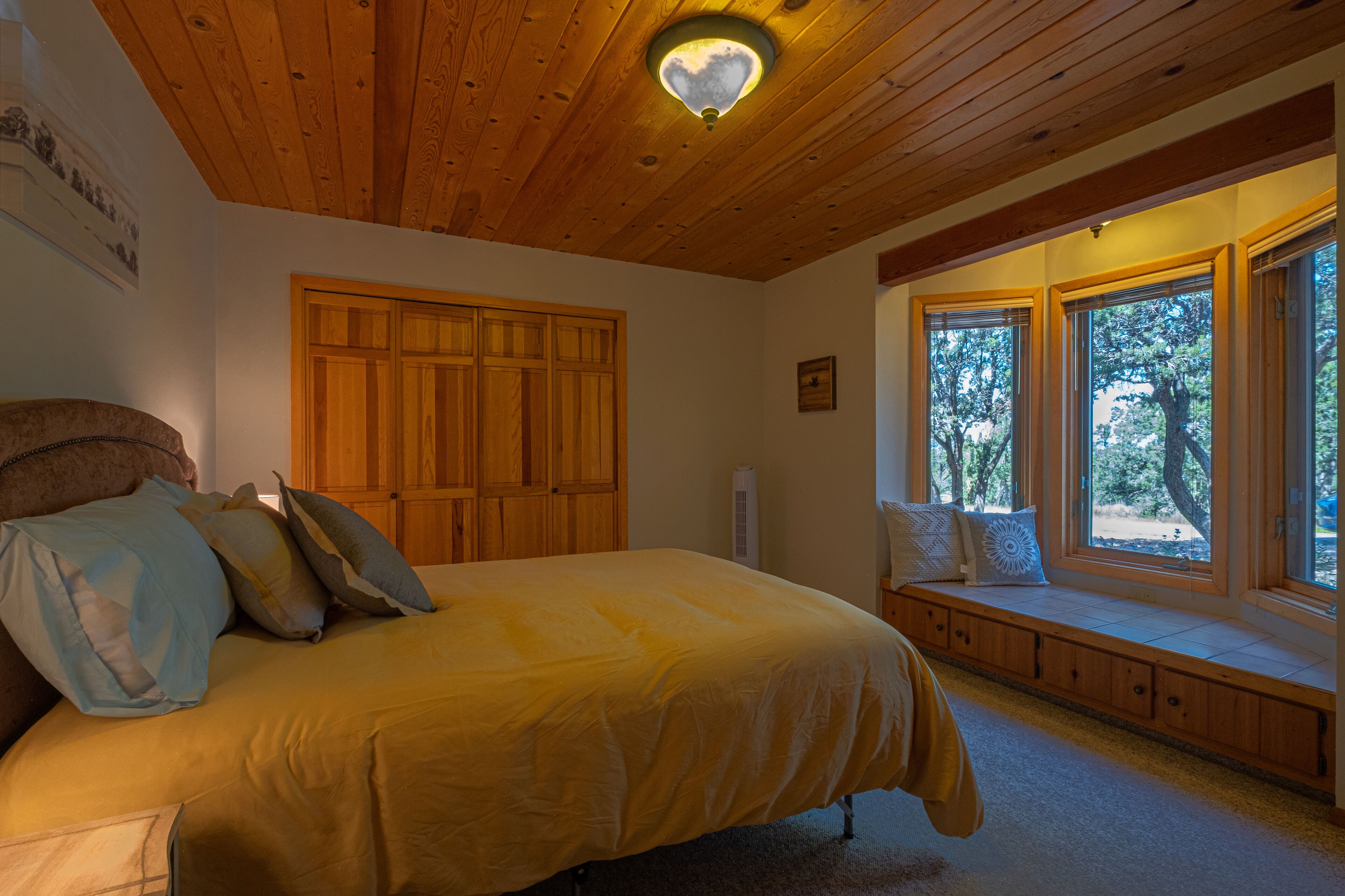 4 chambres, fer et planche à repasser, lit parapluie, Wi-Fi gratuit