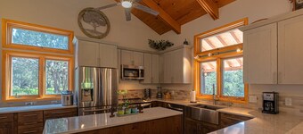 Lovely Mountain style home in Santa Fe with 4.5 acres of privacy