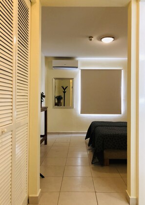 2 bedrooms, iron/ironing board, travel cot, free WiFi - Blue Bay Golf & Beach Resort - Oceanview apartment - AIRCO (Sint Michiel)