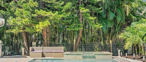 室外泳池、暖水池