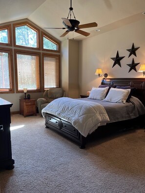 5 bedrooms, iron/ironing board, travel crib, free WiFi