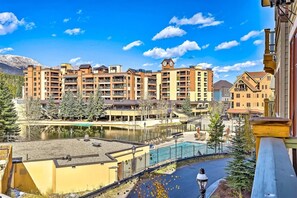 Condo (Luxury 4 Bedroom Condo on Main Street) | Exterior