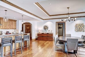คอนโด (Vail Arrabelle 4 Bedroom Residence) | บริเวณภายนอก