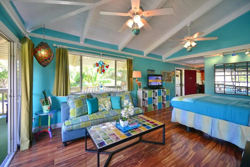 Tracy's Tropical Treasure #2 Earned "Best In Kihei" Four Times And #1 In Maui - Paia, HI