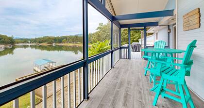 Lakefront home with dock, deck, gazebo, pool table & amazing views