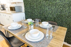 تناول الطعام