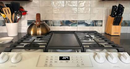 Cheerful 3 Bd Close to Eugene