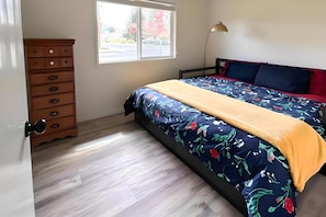 3 bedrooms, iron/ironing board, travel crib, free WiFi