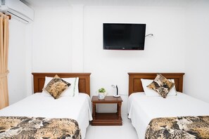 2 camere, una scrivania, Wi-Fi