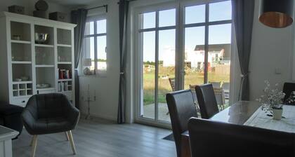 Vacation home FH24 - semi-detached house for 6 persons, 110 m², incl. bed linen, WLAN