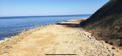 Lakefront Home with Beach Access; Pet Friendly
