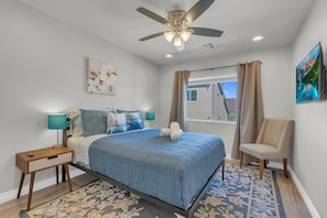 4 bedrooms, desk, travel crib, free WiFi