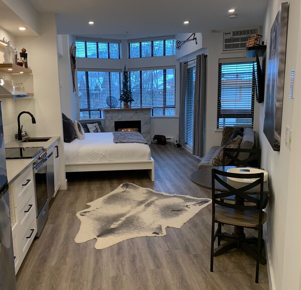 1 chambre, fer et planche Ă repasser, Wi-Fi gratuit, draps fournis