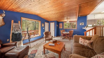 Televisión, chimenea