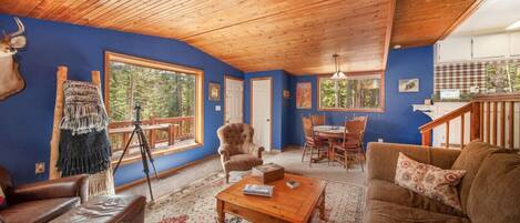 Télévision, cheminée