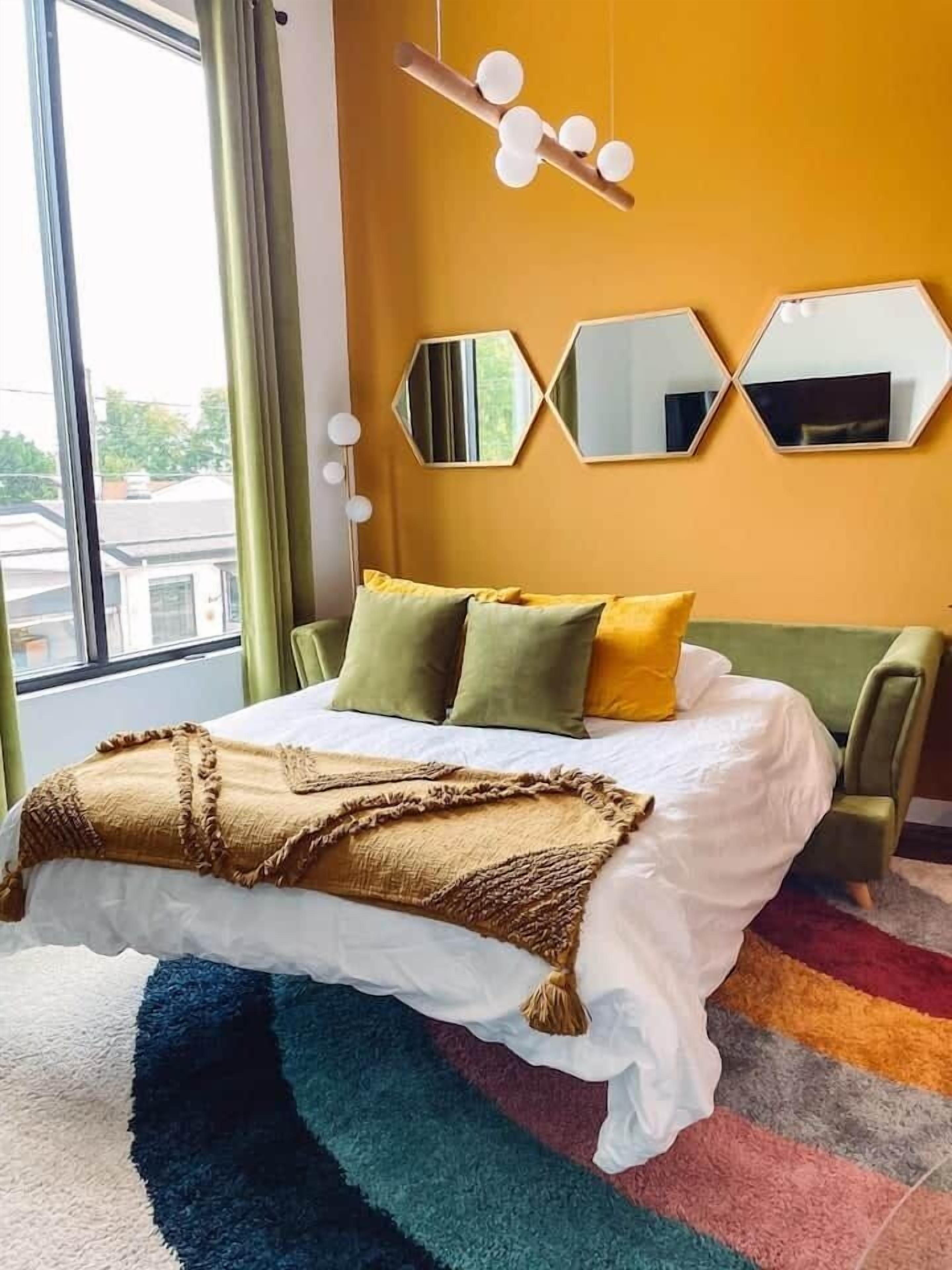 1 habitación, tabla de planchar con plancha, wifi y ropa de cama 