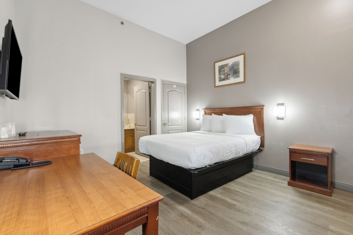 Habitación estándar | Escritorio, insonorización, wifi gratis y ropa de cama 
